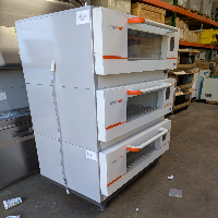 infors HT Triple stack Incubator Shaker image 0
